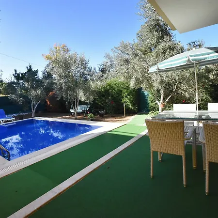 Kay1400 Hakan 4 Bedrooms Villa Oludeniz